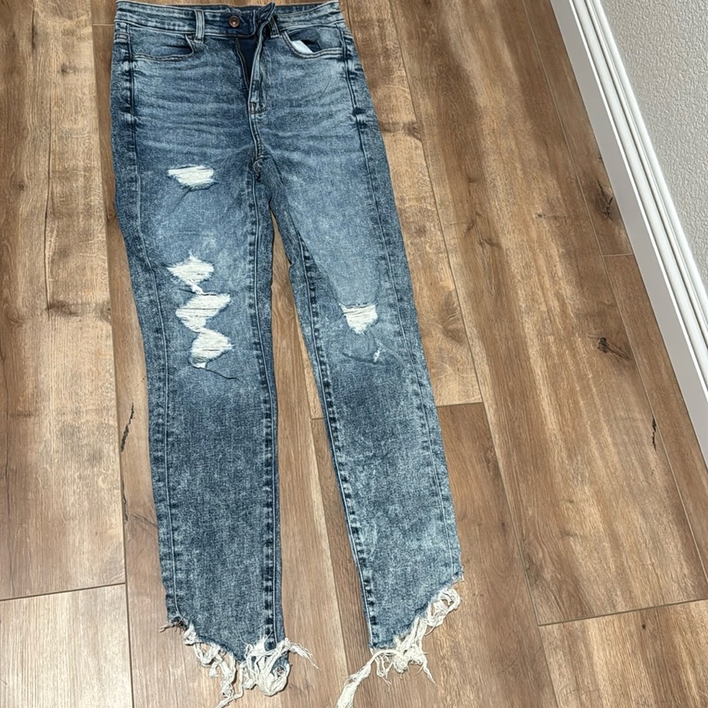 American Eagle skinny jegging